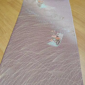 연한 핑크 꽃과 파도 무늬 시보리 보카시 자수 부케 옷감 순수 실크