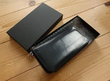 BACKLASH GUIDI 코도반 가죽 지갑