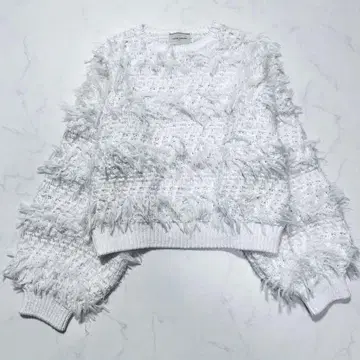 현행 유나이티드 애로우즈 믹스얀 니트 페더 터치 크롭 화이트