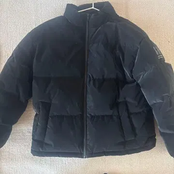 GAP 블랙 다운 자켓