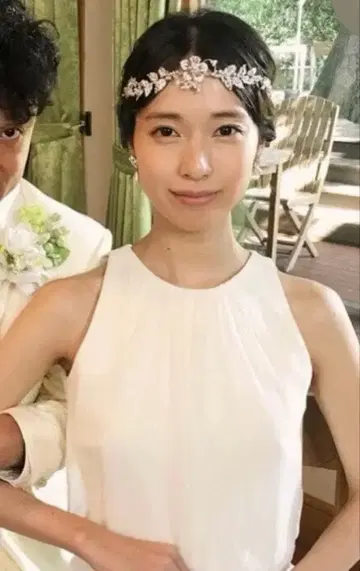 결혼식 티아라 토다 에리카 씨 착용