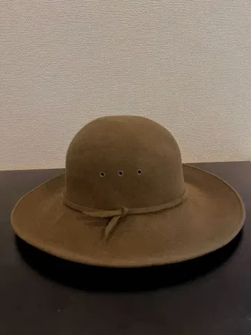 대세일! HELEN KALINSKY 올리브 그린 햇