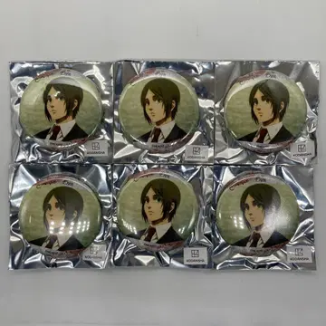 진격의 거인 엘렌 캔뱃지 6개