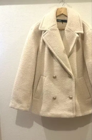 ZARA 복슬복슬 코트