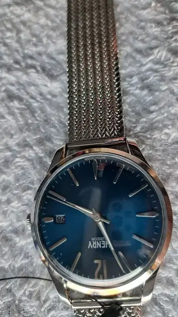 헨리 나이츠브릿지 파랑 메쉬 손목시계