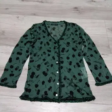 히스테릭스 스컬 체리 가디건 새상품급