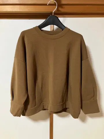 [ GRANDMA MAMA DAUGHTER ] 맨투맨 니트 브라운