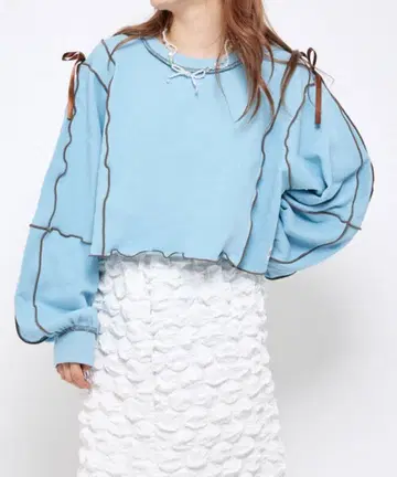 스카이블루 크롭 맨투맨 리본 포함 프리 사이즈 (가격 인하 가능)