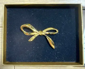 Aquascutum 골드 리본 브로치 F 사이즈