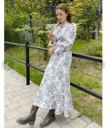 SNIDEL Sustainable 데콜테 오픈 원피스