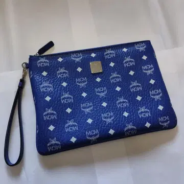 MCM 클러치백 파랑 가죽