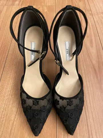 R&E / 하이힐 / 펌프스 / 결혼식 / 블랙 / 꽃무늬