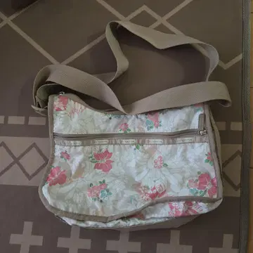 꽃무늬 숄더백