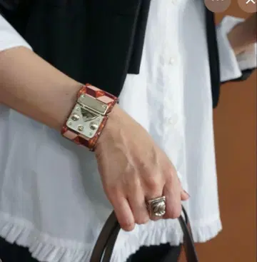 intoxic 인기 뱅글 판매 완료품