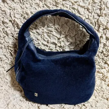 컨디션 최상 이탈리아제 리얼 무스탕 천연 가죽 원 숄더 백