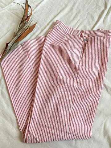 Lacoste 빨간색과 화이트 스트라이프 캐주얼 팬츠