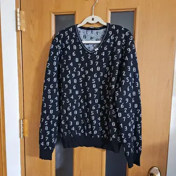 할인 종료 USUALIS 자카드 직물 니트