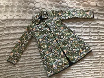 꽃무늬 퀼팅 자켓