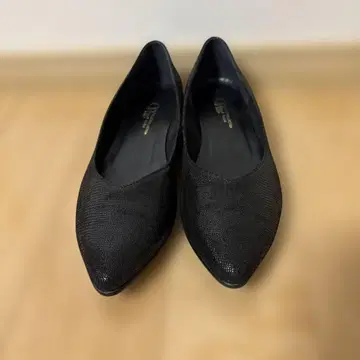 블랙 메쉬 플랫슈즈