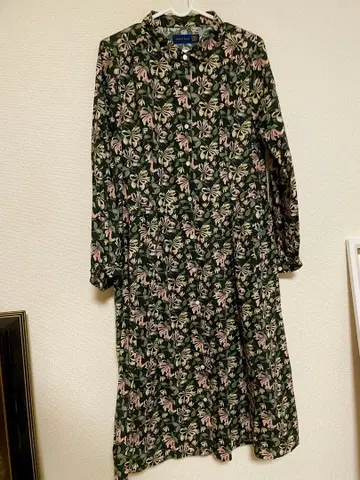 리버티 패턴 긴팔 클래시컬 원피스 블랙