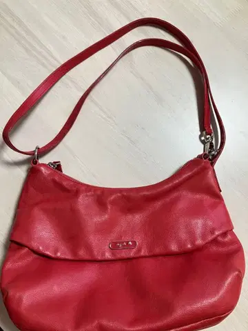agnis b. 빨간색 숄더백