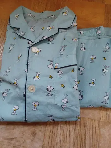 스누피 패턴 스카이블루 파자마 세트 (반팔, 롱 바지)