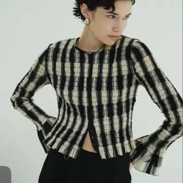 CLANE 클라네 SHIRRING DESIGN BLOUSE