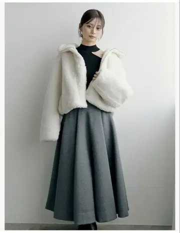 SNIDEL 하이웨스트 볼륨 스커트