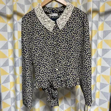 일본제 꽃무늬 블라우스 레트로