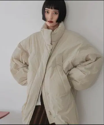 LOWRYS FARM 몬스터 코트 아이보리