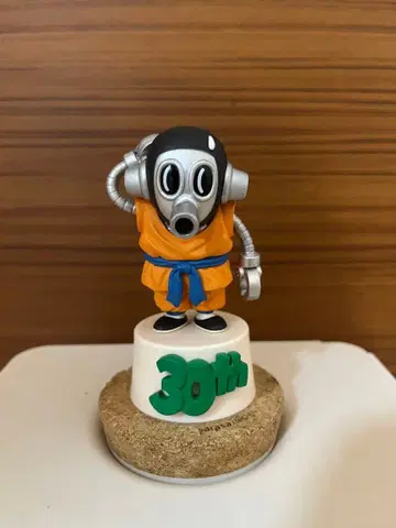 드래곤볼 30주년 기념 토리야마 로보 피규어