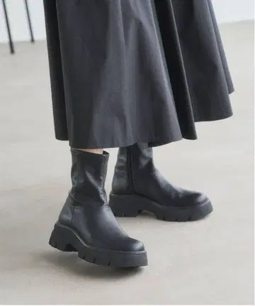 LE TALON 6cm 볼륨 밑창 핏 숏부츠