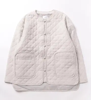 아이보리 퀼팅 자켓