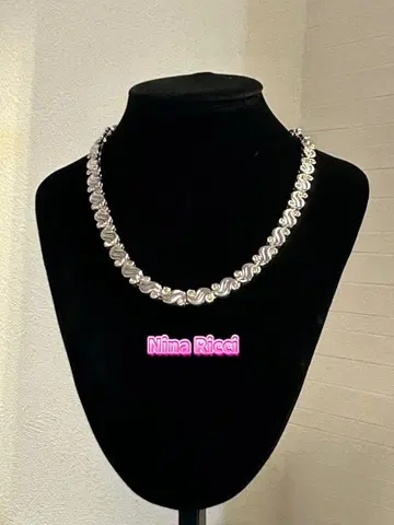 Nina Ricci 니나리치 스월 디자인 목걸이