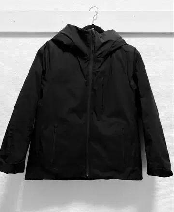 하이브리드 다운 후드티 다운 페더 새상품급 발수 가공 정가 12,900엔