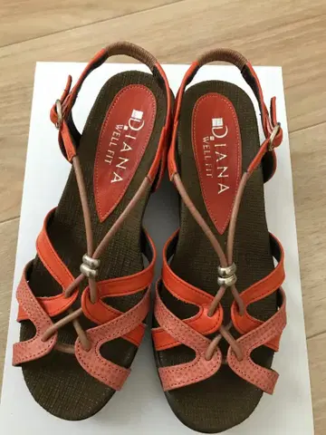 다이애나 DIANA 샌들 오렌지 심플