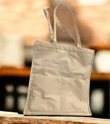 LOWRYS FARM 아이보리 토트백