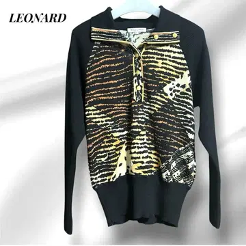 레오나르 스포츠 니트 스웨터 울 골드 버튼 레오파드 애니멀 무늬