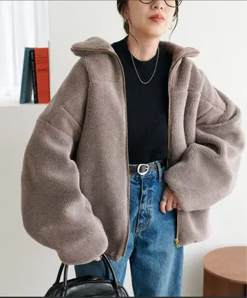 DISCOAT 깔끔한 보아 스탠드 블루종