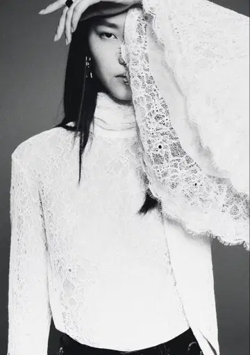 H&M Edition 트럼펫 슬리브 레이스 블라우스 XS 새상품