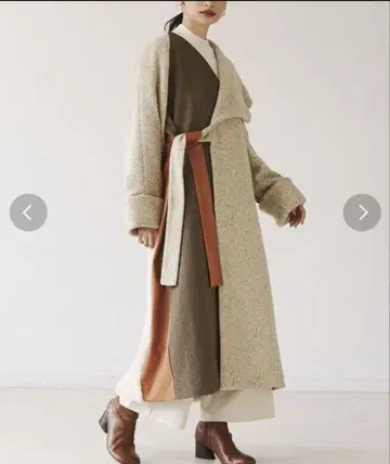 MURUA 헤링본 무늬 벨트 롱 코트