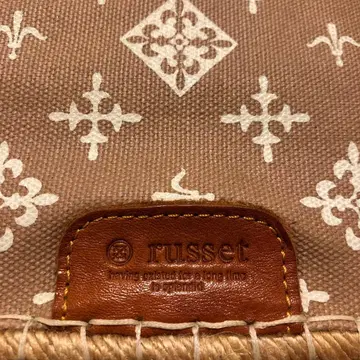 RUSSUT 라셰트 러버 토트백 자동차 사고 방지에!