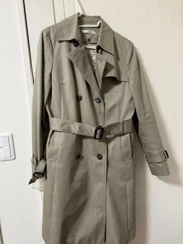 새상품급 트렌치코트 라이너 포함 M 그레이지 카키 계열 월드 SPB