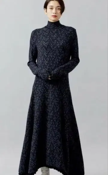 아카네 우츠노미야 자카드 니트 드레스