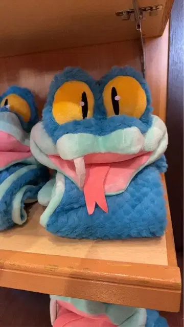 주토피아2 게리 머플러