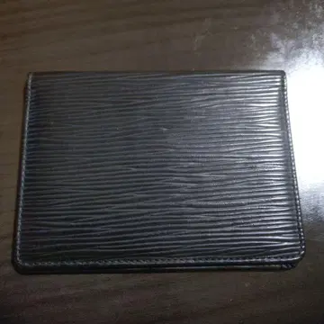 블랙 스트라이프 무늬 패스 케이스