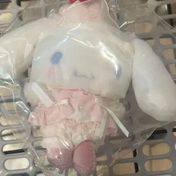 산리오 딸기 휘핑 케이크 시리즈 마스코트 백참 시나몬