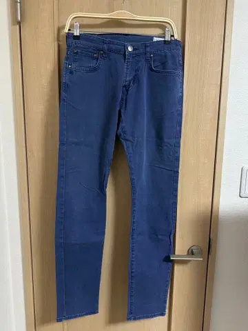 END 네이비 슬림핏 데님 ( EDWIN AND DENIM )