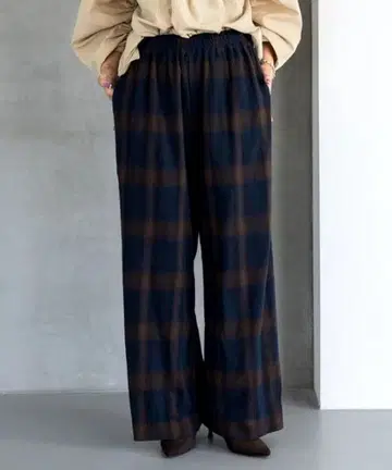 A part by 옴브레 체크 팬츠