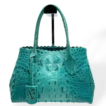 컨디션 최상 FURLA 훌라 토트백 악어 엠보싱 블루 계열 가죽